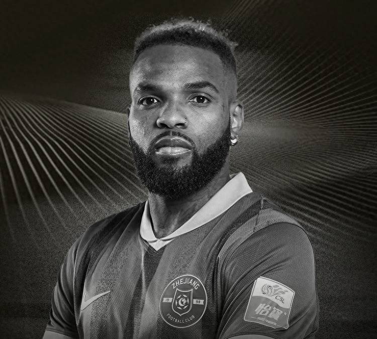 包含独行侠观众热烈欢呼！，塔图姆迎来五赛季出色发挥比赛高潮迭起的词条